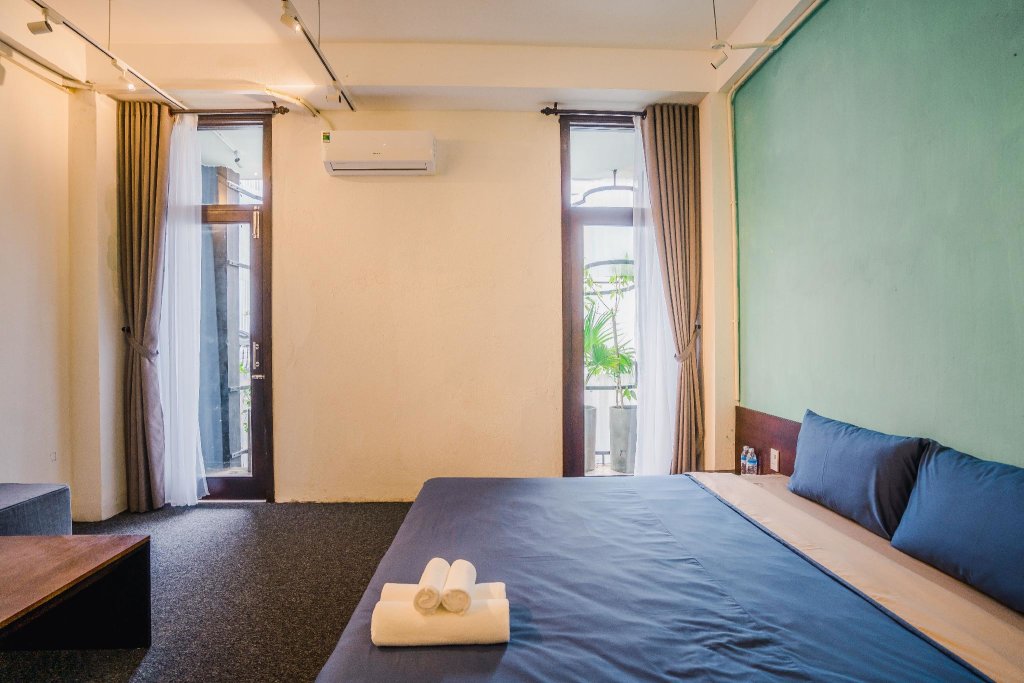 Deluxe Double room with balcony The Garden Hotel & Apartment