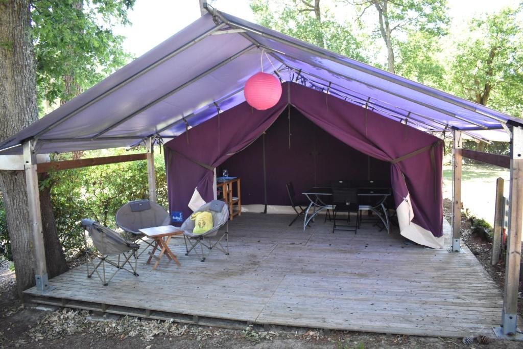 Tent Camping Les Pins de Sel