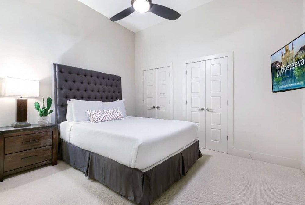 Standard Zimmer Pet-Friendly Oasis Close to French Quarter