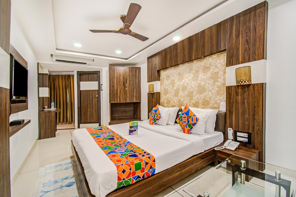 Deluxe Zimmer FabHotel Rajnandani Residency Bhawarkua
