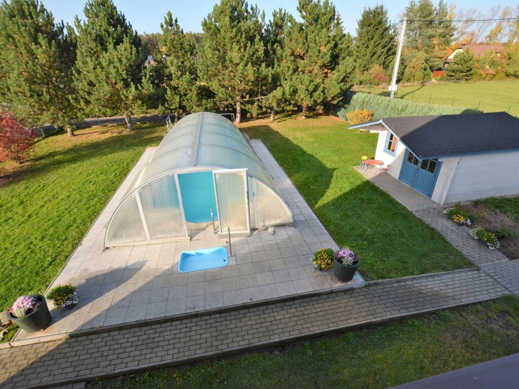 Villa Spacious Villa in Nemojov Bohemian with Swimming Pool