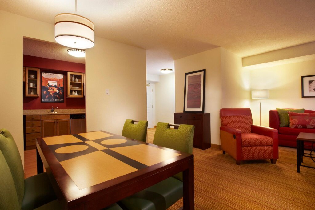 Двухместный люкс c 1 комнатой Residence Inn by Marriott London Canada