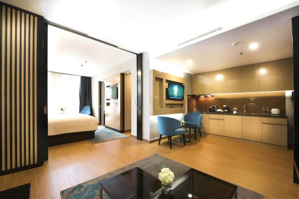 Апартаменты Executive Novotel Suites Hanoi