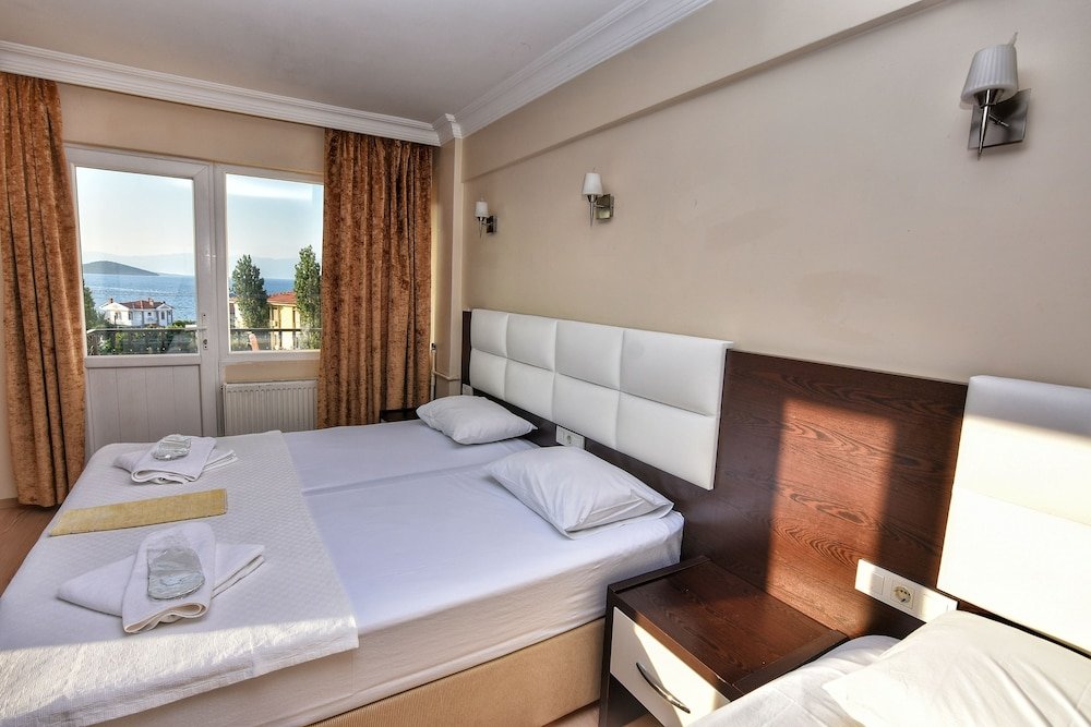 Standard Dreier Familie Zimmer mit Meerblick Uzunhan Hotel