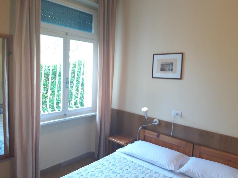 Standard room with balcony B&B Hotel Delle Rose