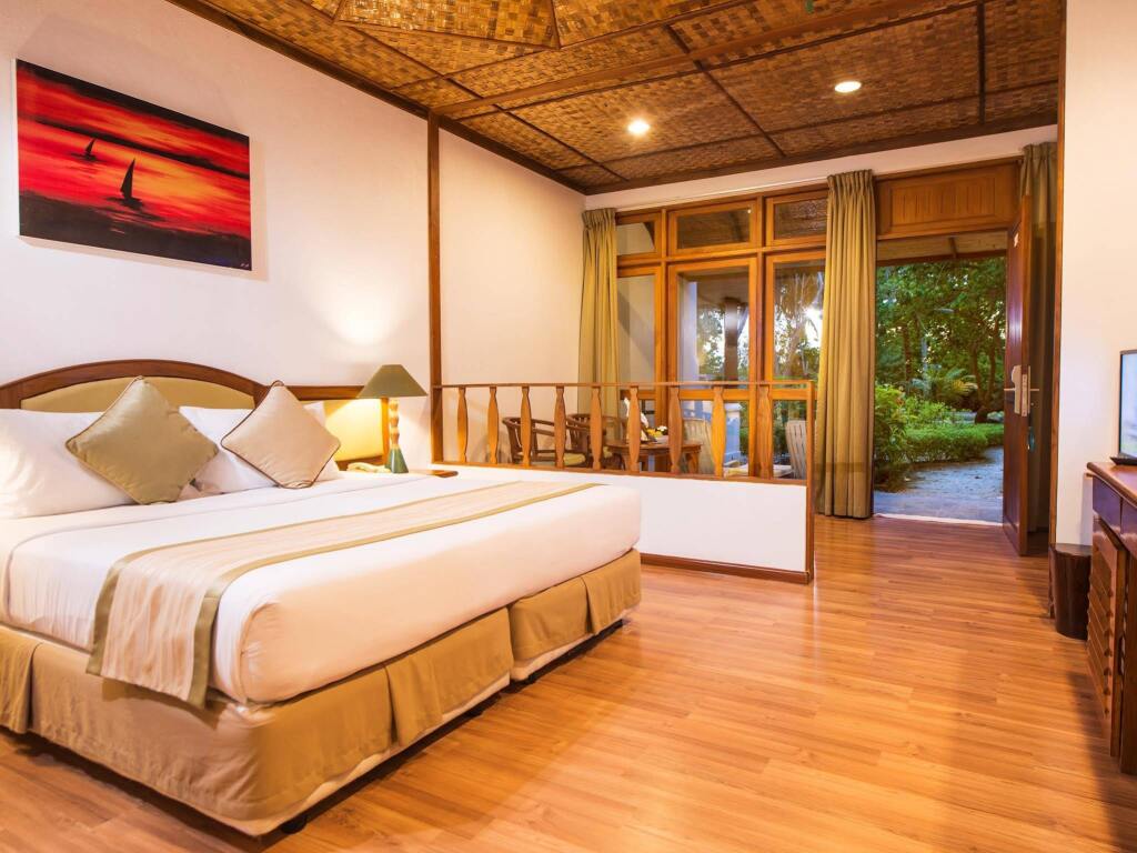 Мальдивы отель Bandos Maldives Resort