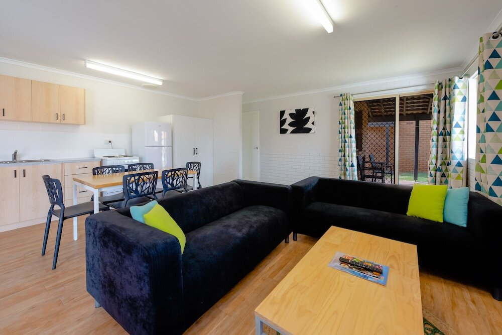 Апартаменты Standard с 3 комнатами Geraldton's Ocean West Holiday Units & Short Stay Accommodation