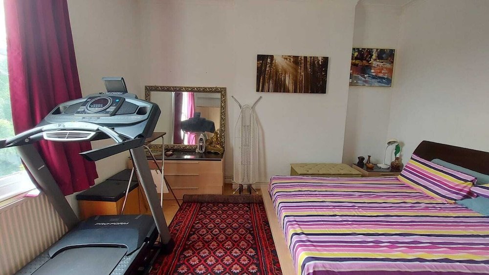 Komfort Apartment Extra Large One Bedroom Flat With Parking