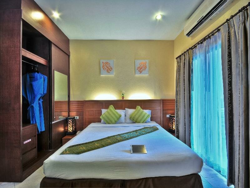 Standard room with balcony Gazebo Resort Pattaya