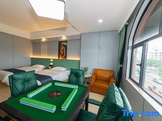 Кровать в общем номере Lingshui Qianzhuang Meiji Hotel