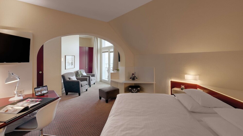 Deluxe Double room with balcony and with river view Rheinhotel Dreesen