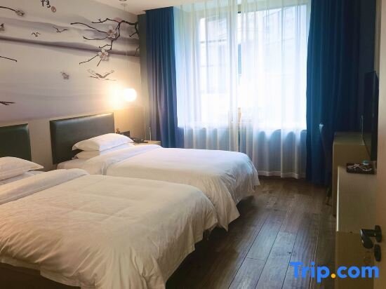 Business Suite Kaiyuan M Hotel