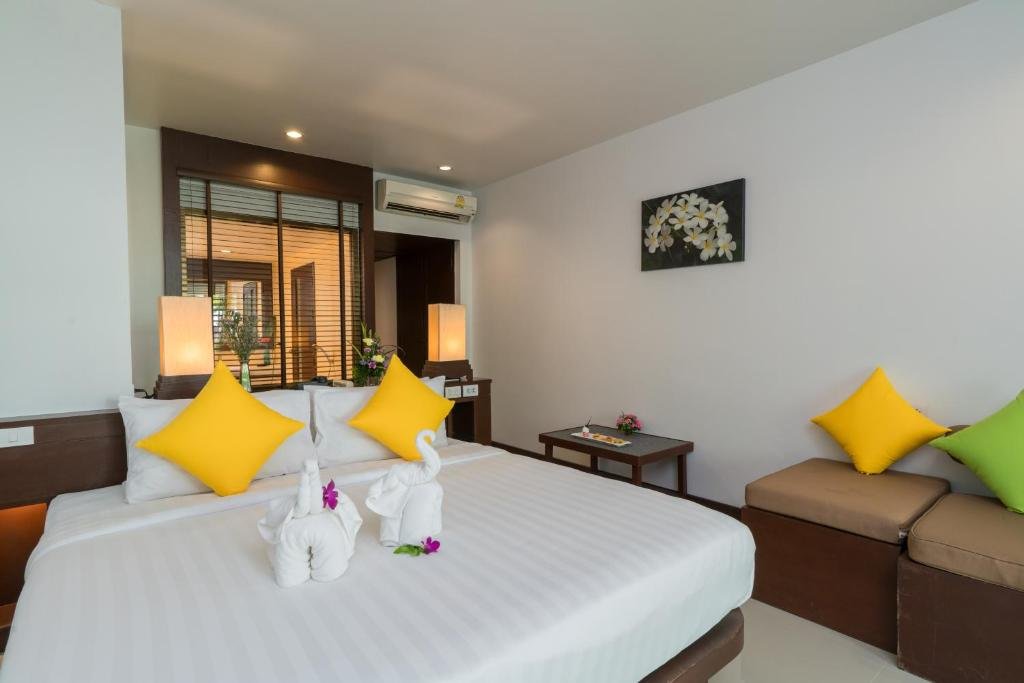 Deluxe Zimmer mit Balkon und mit Gartenblick The Briza Beach Resort Khaolak