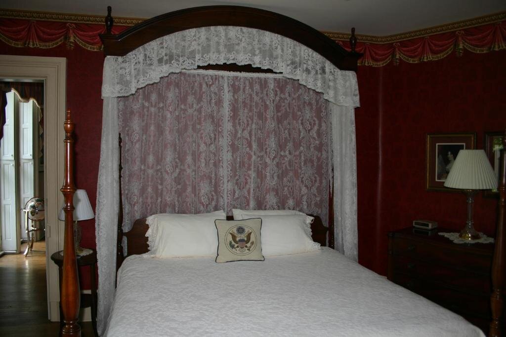 Deluxe Double room Mayhurst Inn
