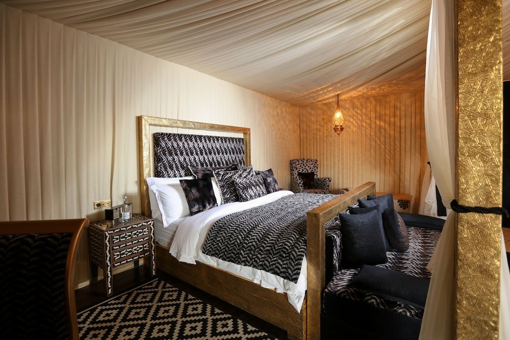 Royal room Kalyptus Luxury Camp
