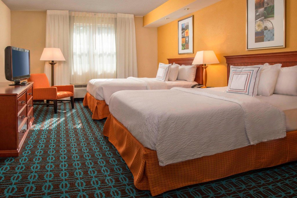 Двухместный номер Standard Fairfield Inn & Suites by Marriott Williamsburg