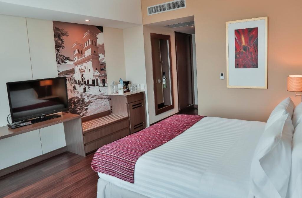 Двухместный номер Deluxe Holiday Inn Bucaramanga Cacique, an IHG Hotel