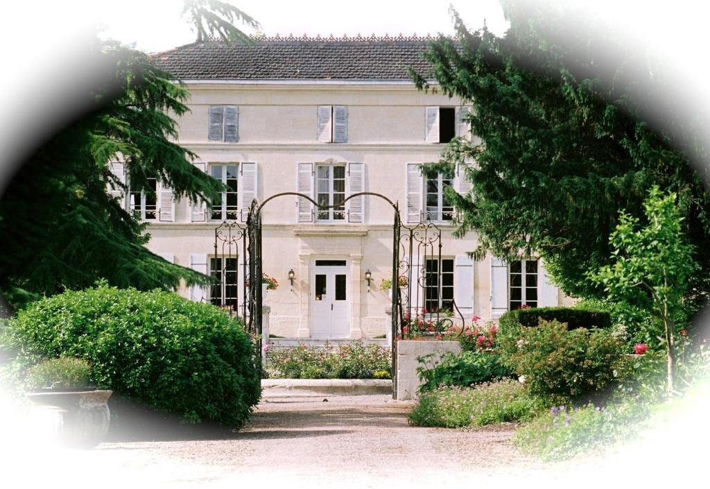 Номер Economy Chateau De Mesnac, maison d hote et gites