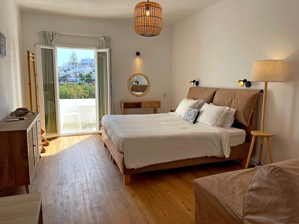 Standard Zimmer mit Balkon und mit Landblick Adonis Hotel & Apartments