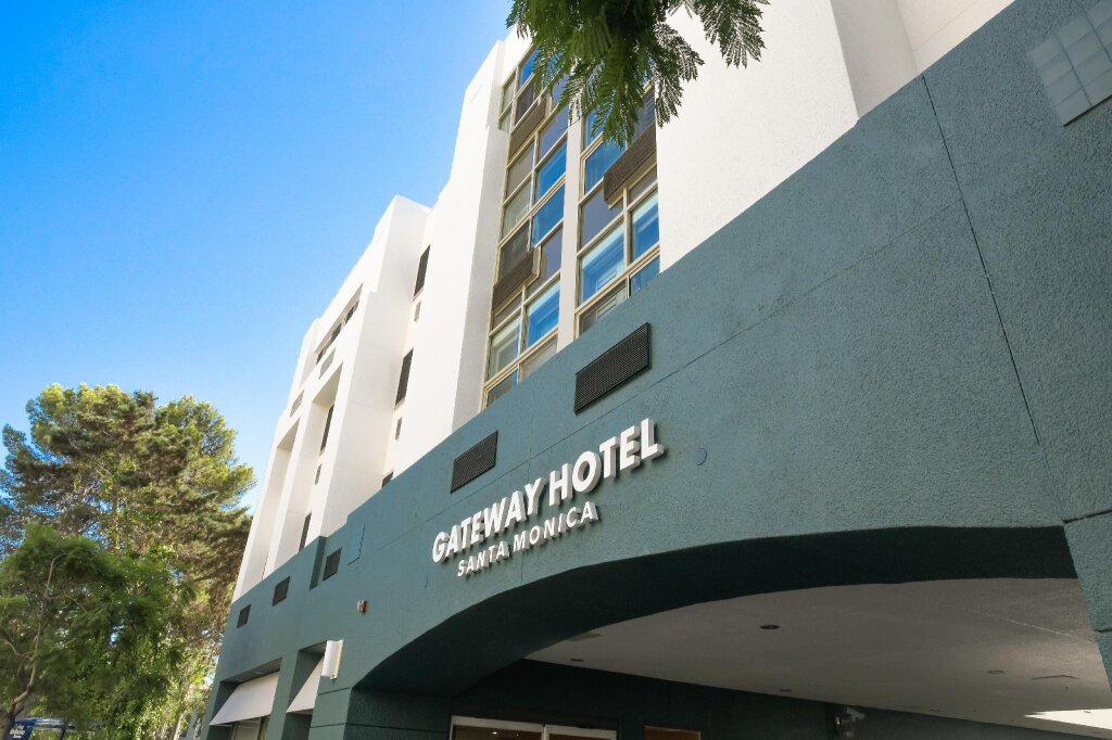 Cama en dormitorio compartido Gateway Hotel Santa Monica
