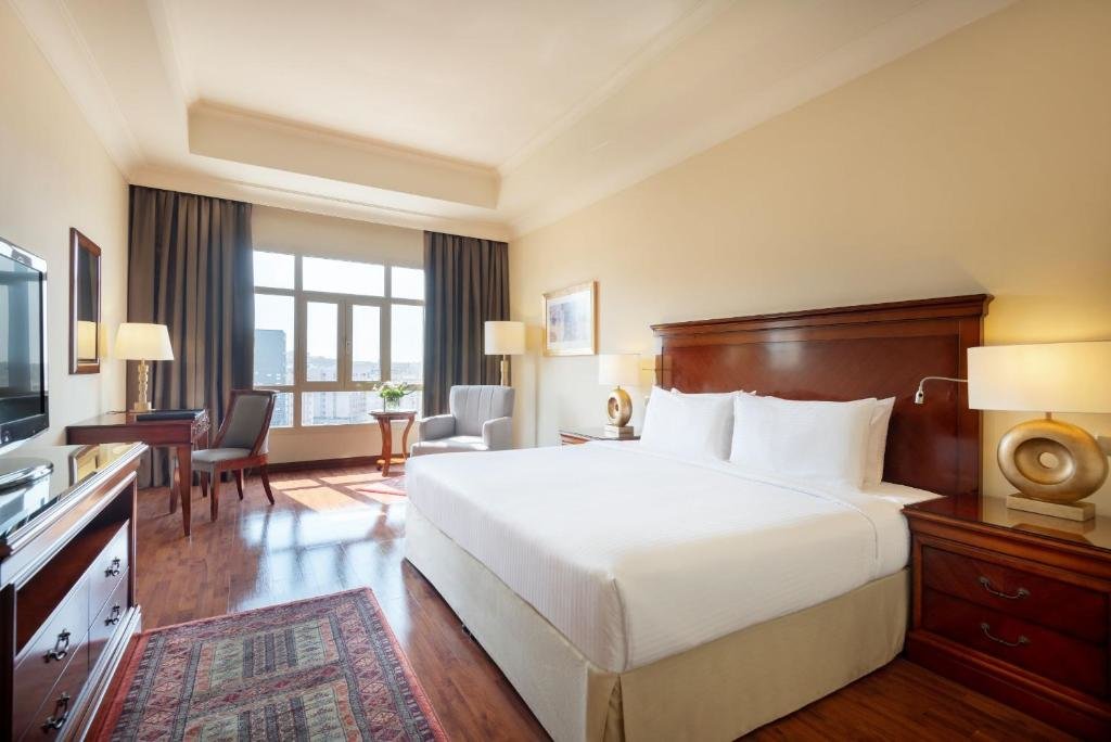 Люкс с 2 комнатами Concorde Hotel Doha