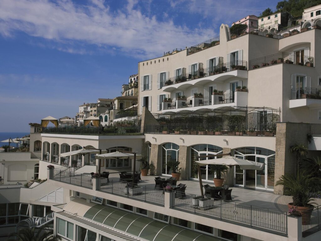 Двухместный номер Superior с частичным видом на море Hotel Raito Wellness & SPA
