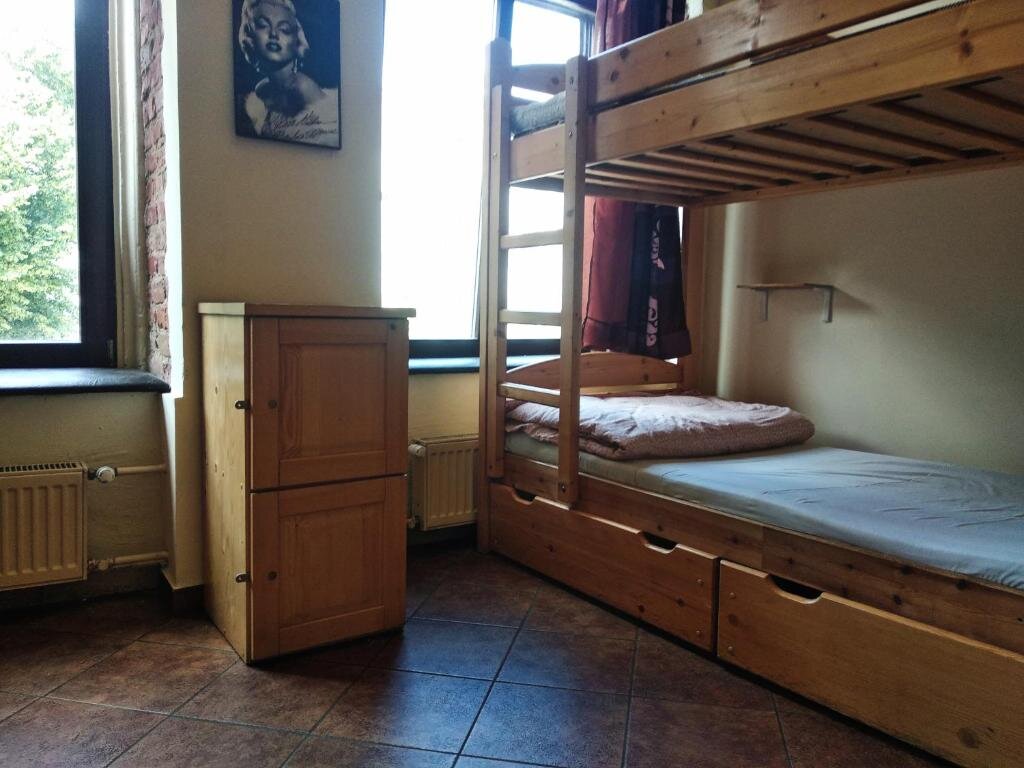 Кровать в общем номере (мужской номер) Music Hostel Piotrkowska