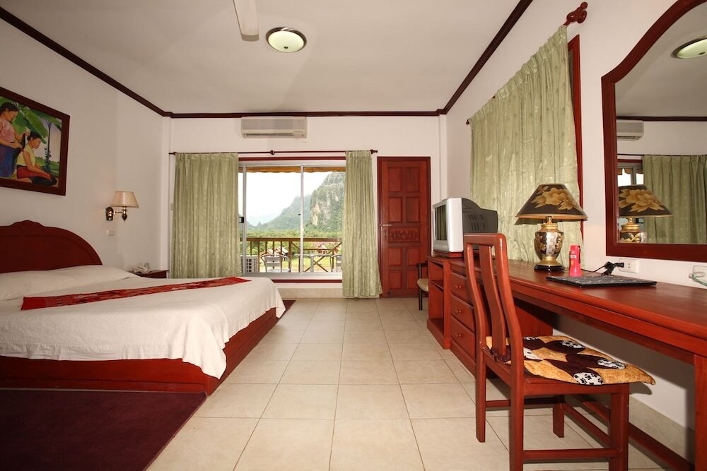 Standard Doppel Zimmer mit Balkon Vansana Vang Vieng