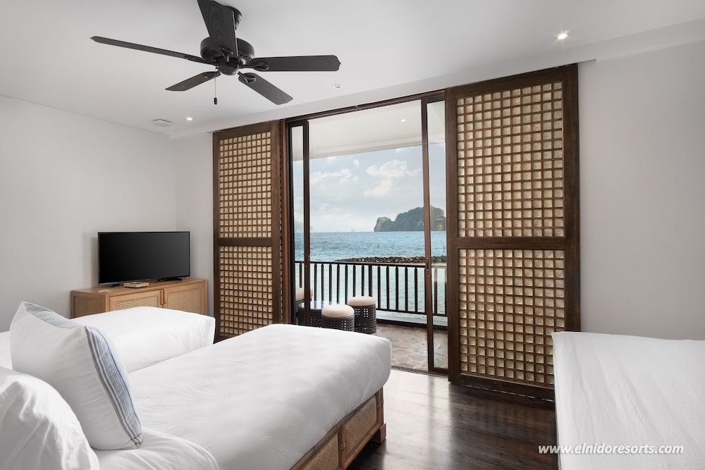 Номер Deluxe с балконом и с видом на море Miniloc Island Resort
