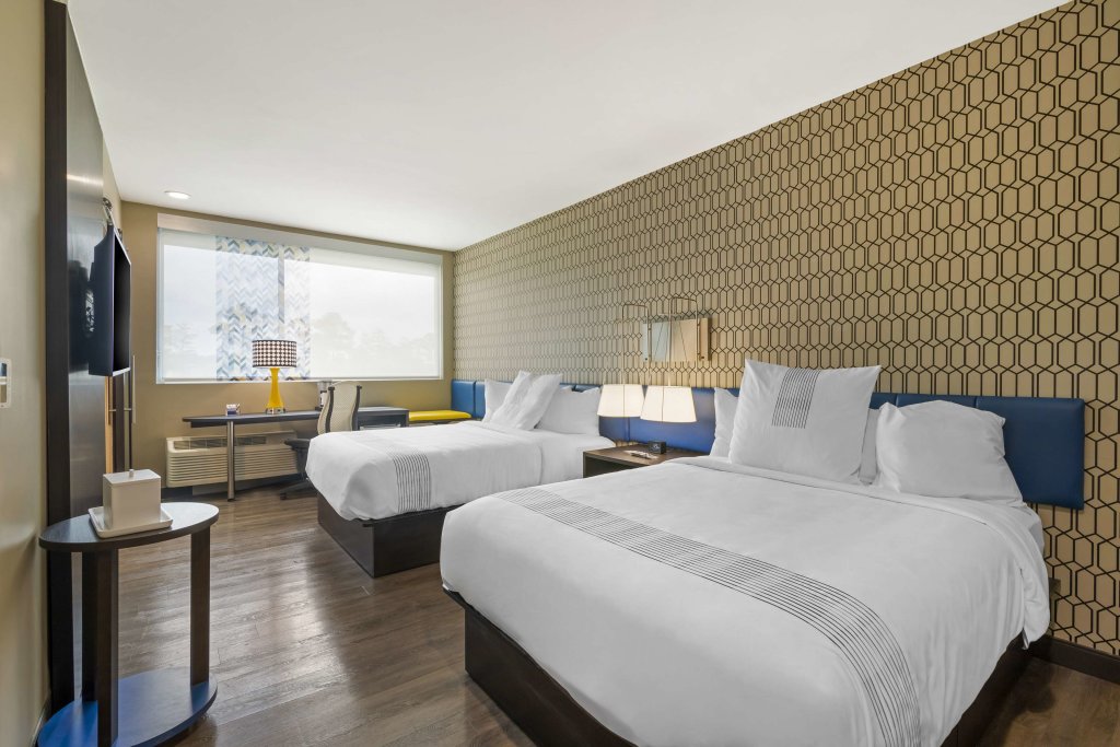 Standard Zimmer GLo Best Western Pooler - Savannah Airport Hotel