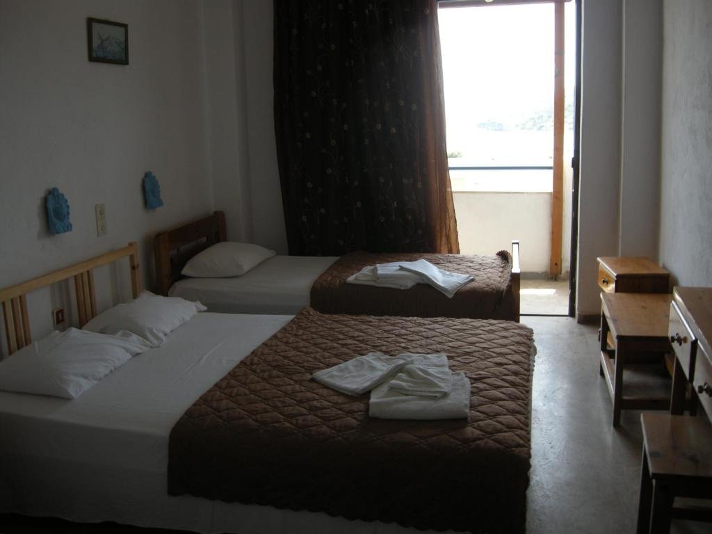 Standard double chambre avec balcon Myrmidon Hotel