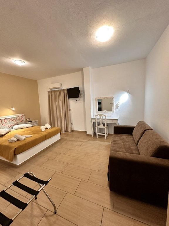 Standard Dreier Zimmer mit Balkon und mit Meerblick Olympic Hotel Santorini