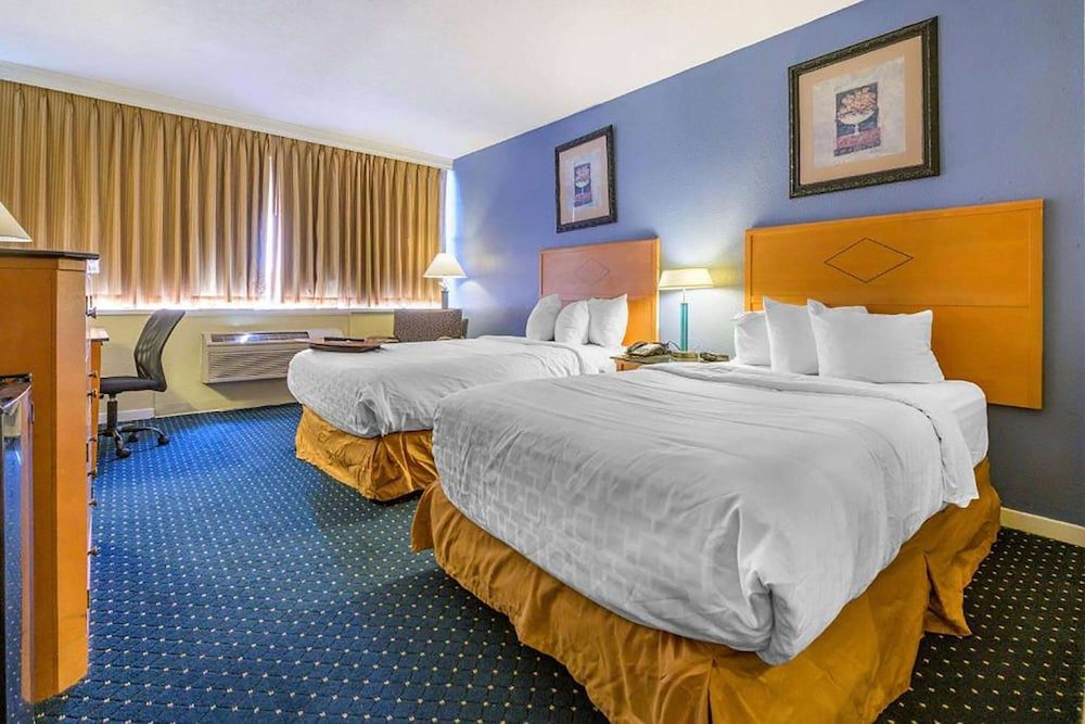 Suite 1 dormitorio Clarion Hotel Lebanon-Hershey East