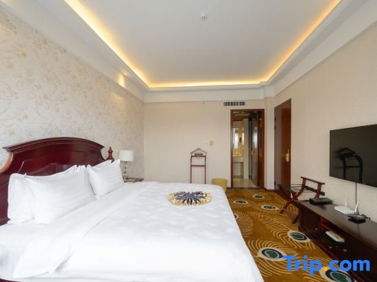 Executive Suite Pu'er Jing Lan Hotel