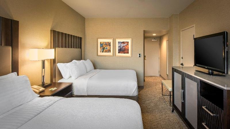 Двухместный номер Premium Holiday Inn Denver Lakewood, an IHG Hotel