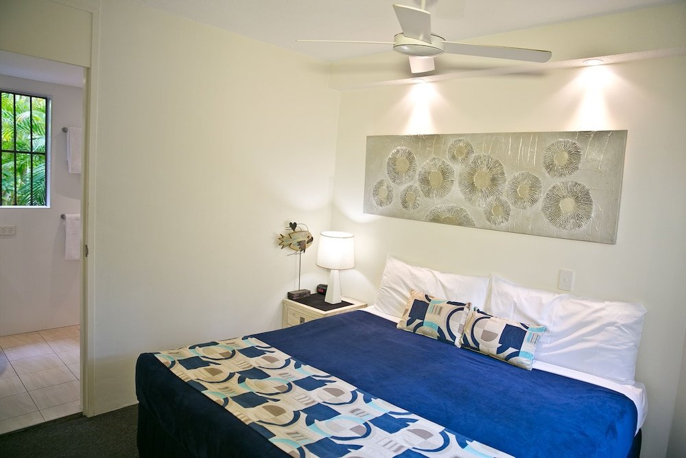 Апартаменты Standard c 1 комнатой с балконом Ocean Breeze Resort
