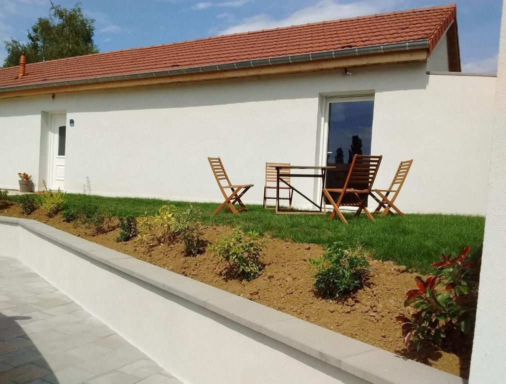 Le Grenier a Grain Помпе