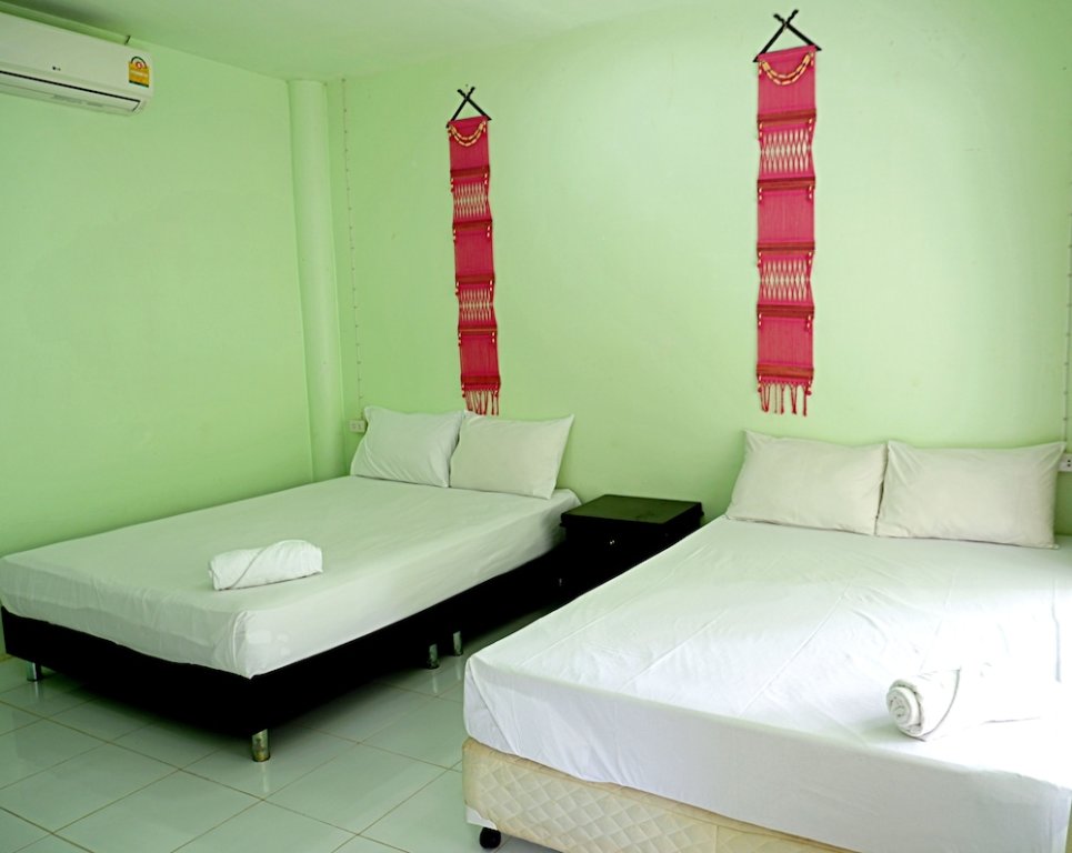 Standard Familie Zimmer Baan Lung Yod Resort Keangkrachan