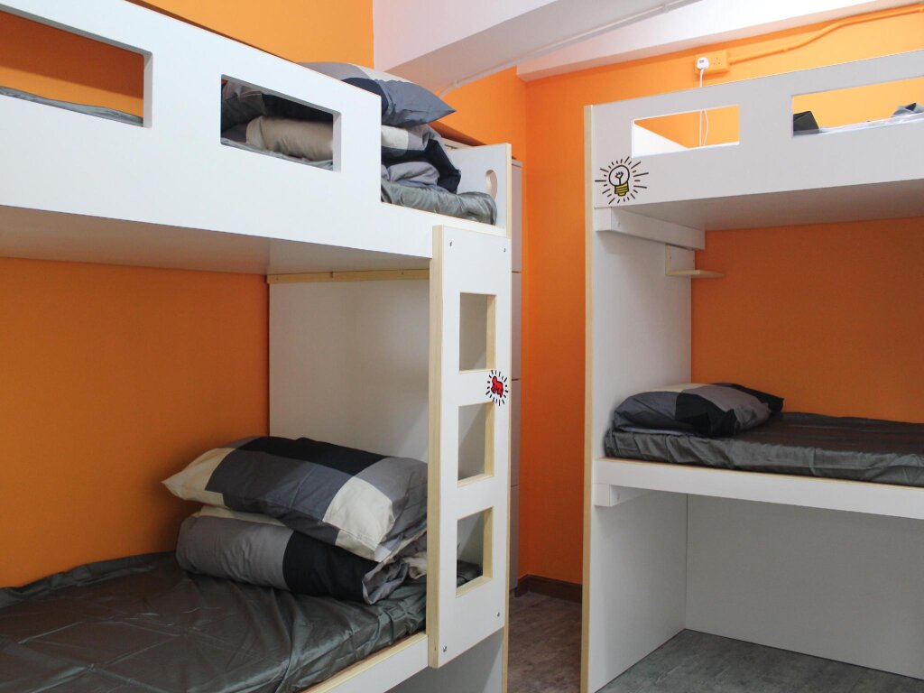 Cama en dormitorio compartido Check Inn HK