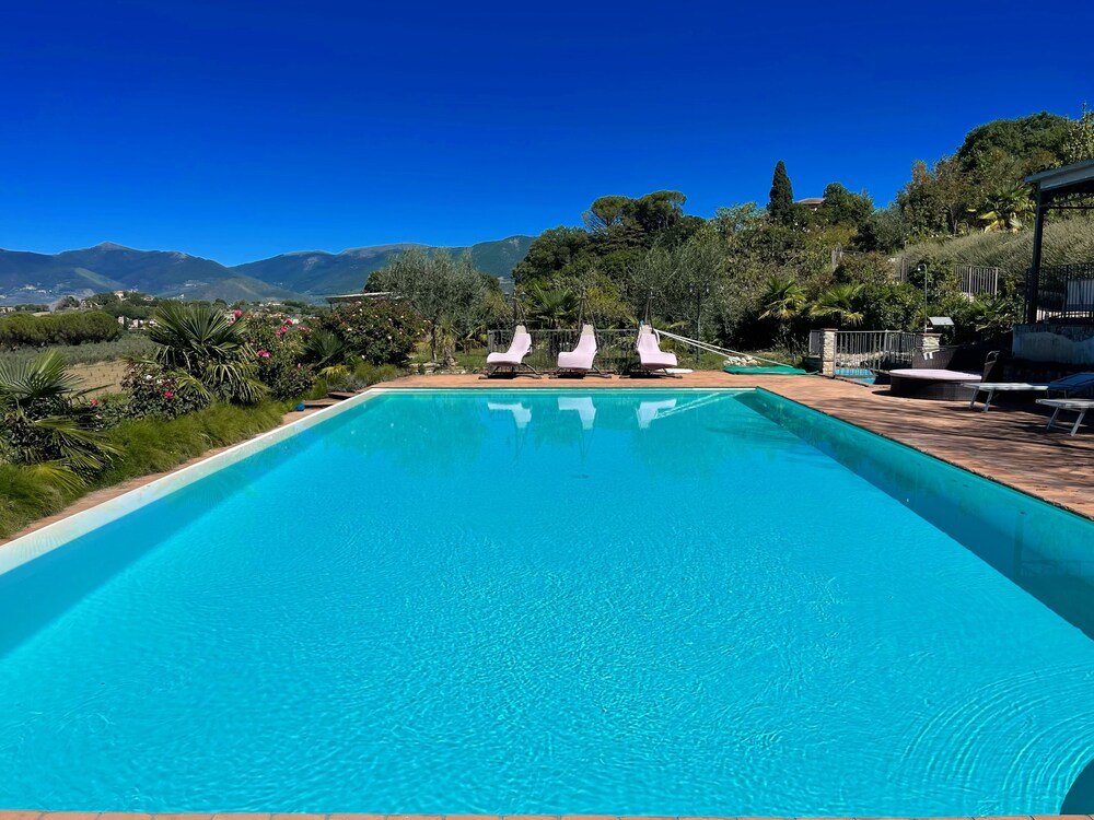 Villa Apt 2 in Spoleto - Stunning Grounds Panoramic Views all Around you Sleeps 4