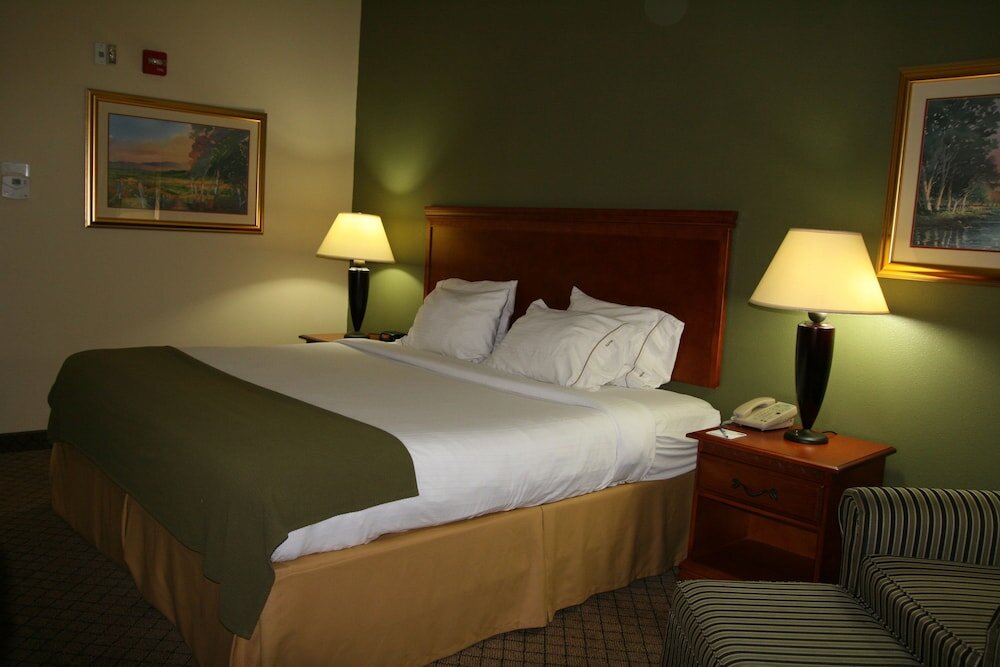 Standard Zimmer Holiday Inn Express & Suites - Greenwood, an IHG Hotel