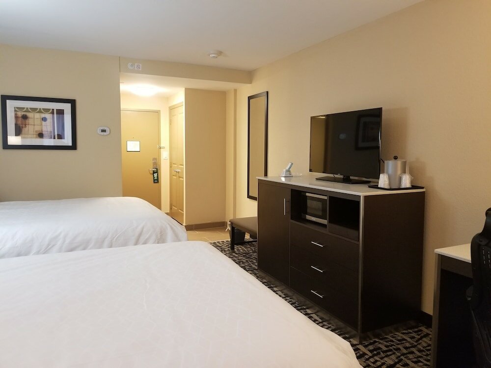Standard Quadruple room Holiday Inn Poughkeepsie, an IHG Hotel