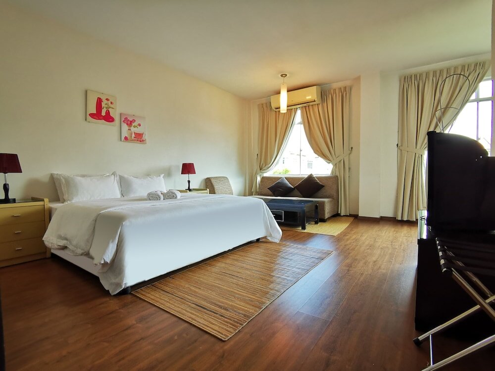 Standard Doppel Zimmer mit Blick auf den Park Kuching Homestay by Natol