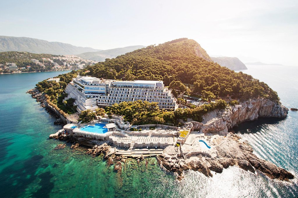 Кровать в общем номере с видом на море Dubrovnik Palace