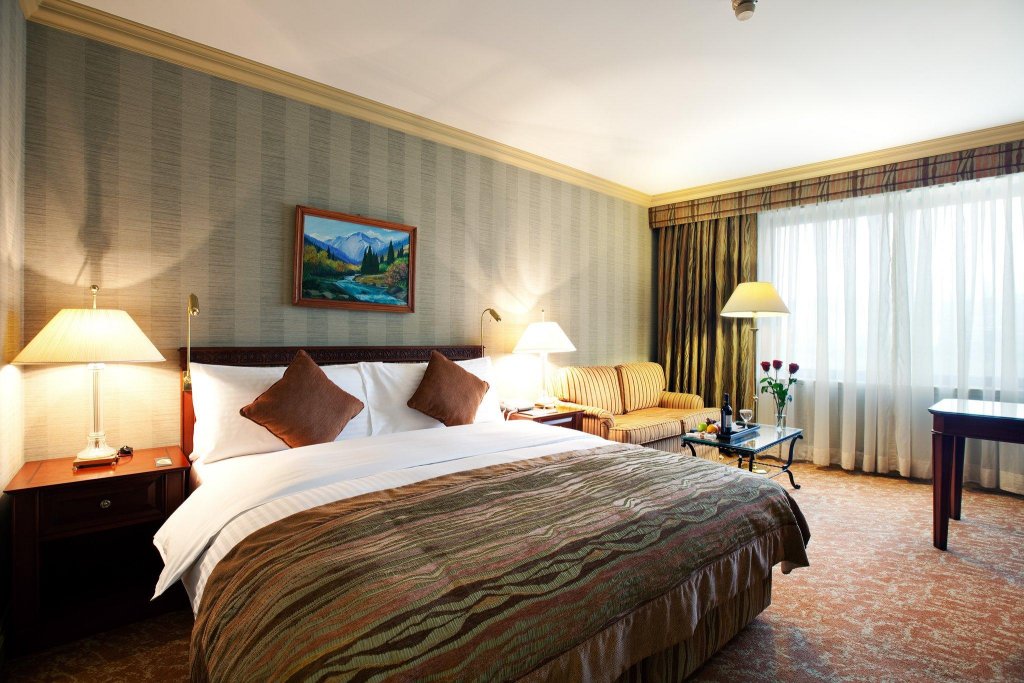 Двухместный номер Classic InterContinental Almaty, an IHG Hotel