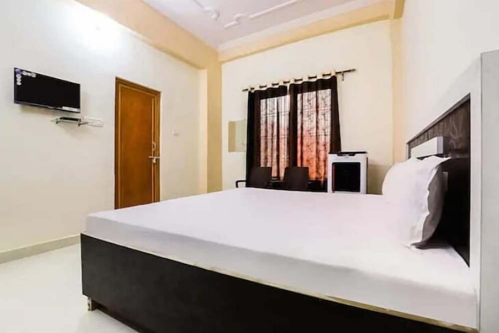 Habitación De lujo Hotel Chitrakoot Darshan