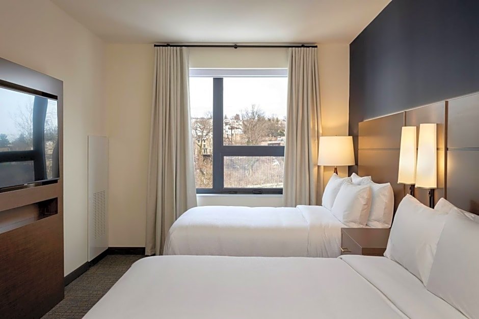 Четырёхместный люкс c 1 комнатой Residence Inn By Marriott Philadelphia Bala Cynwyd