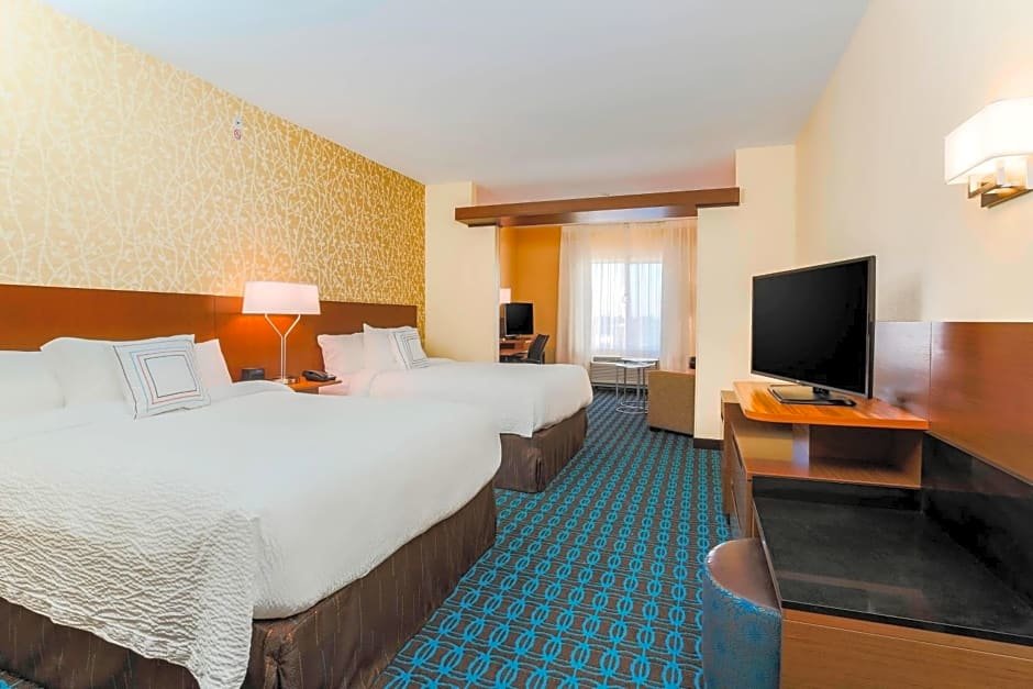 Quadruple Suite Fairfield Inn & Suites by Marriott Pecos