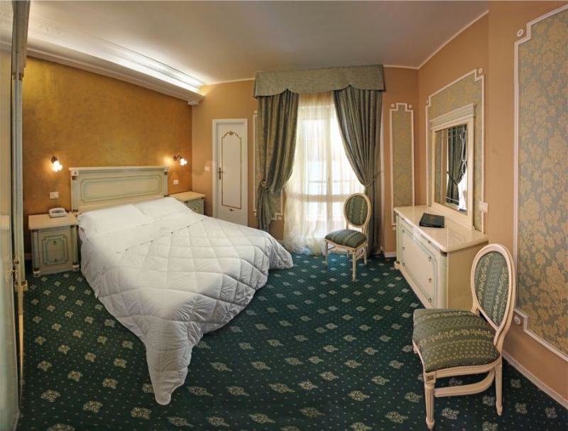 Standard Double room Grand Hotel Michelacci