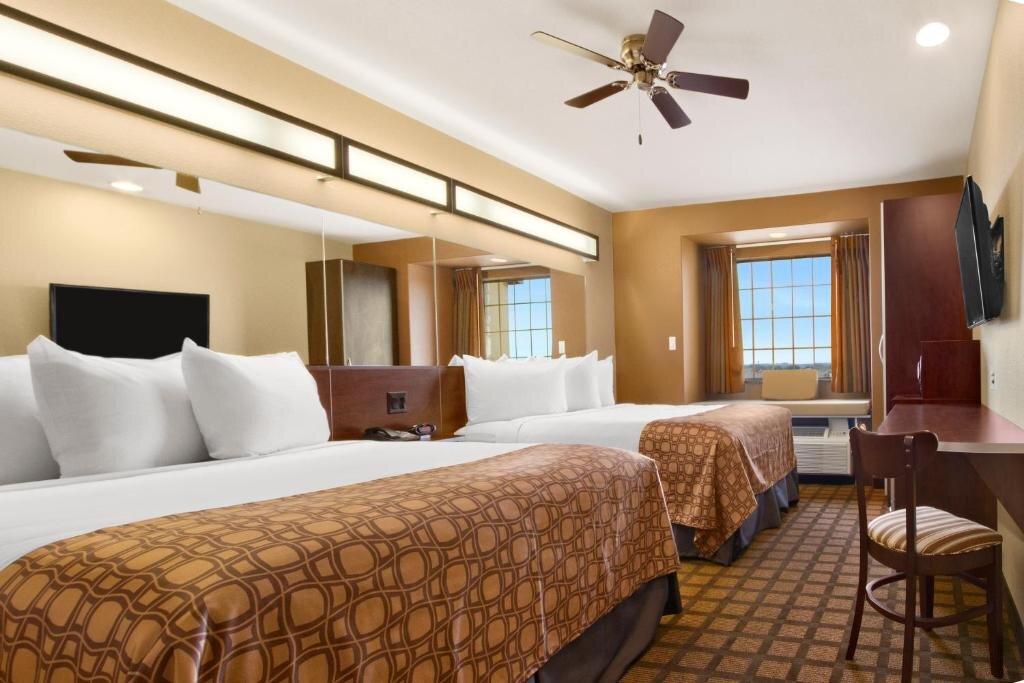 Двухместный номер Standard Microtel Inn & Suites by Wyndham Round Rock